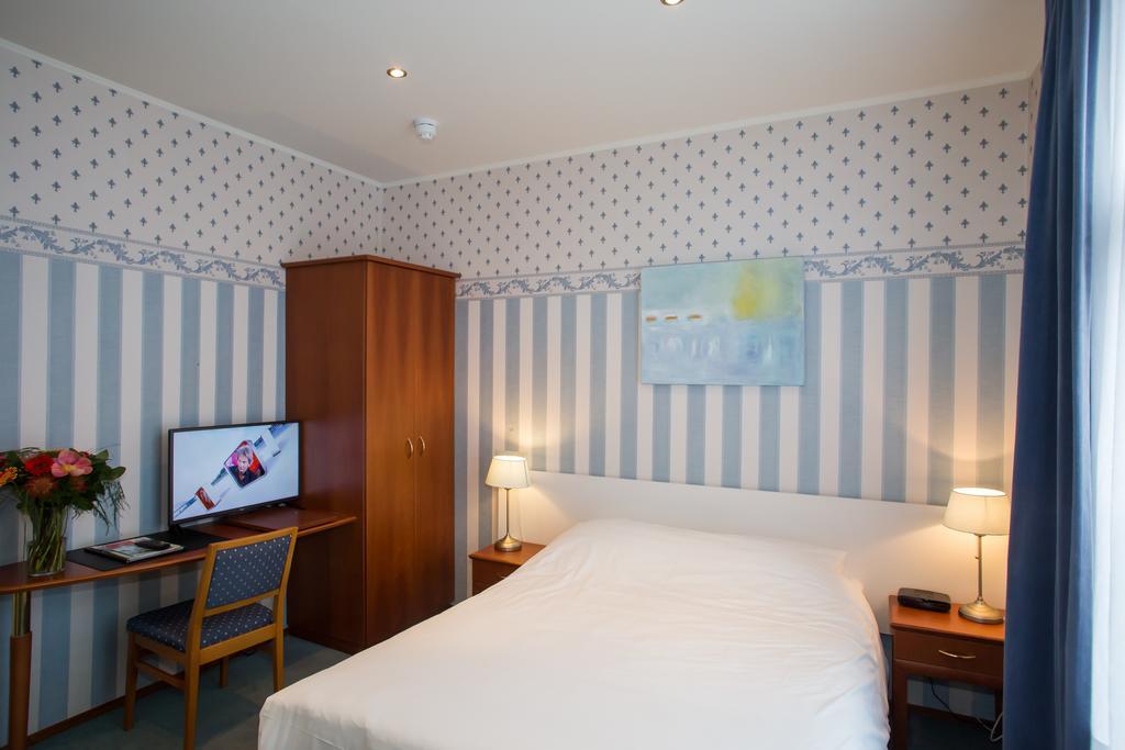 Landhotel De Hoofdige Boer آلمين المظهر الخارجي الصورة